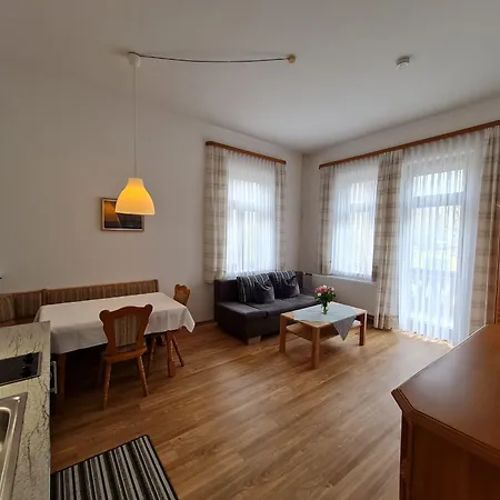 Steiermark מלון דירות 3*